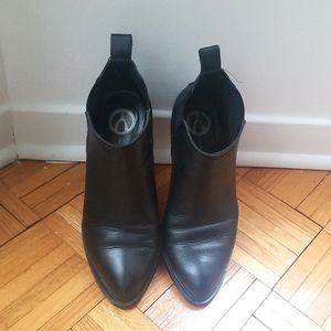 WISHBONE Leather Ankle Boots